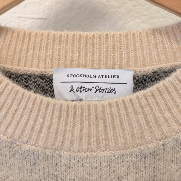 & Other Stories Cream and Black Crew Neck Sweater with Abstract Design - Picture 6 of 6